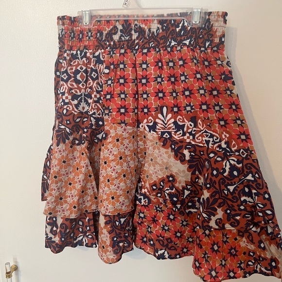 Euc Cabi XS Ruffled Skirt in a Red Boho Floral Print - Picture 1 of 11